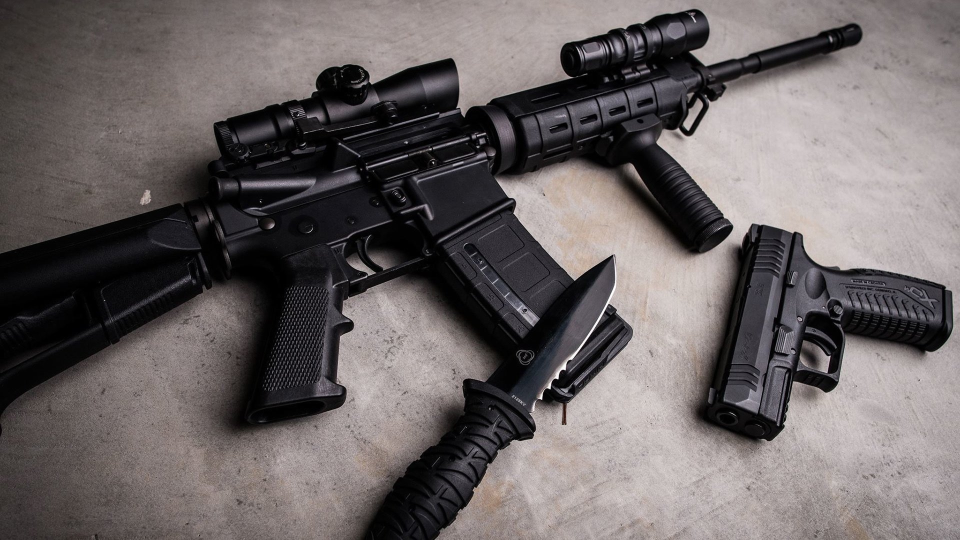 凯莉·麦基翁三冠加身,凯莉·麦吉利斯照片