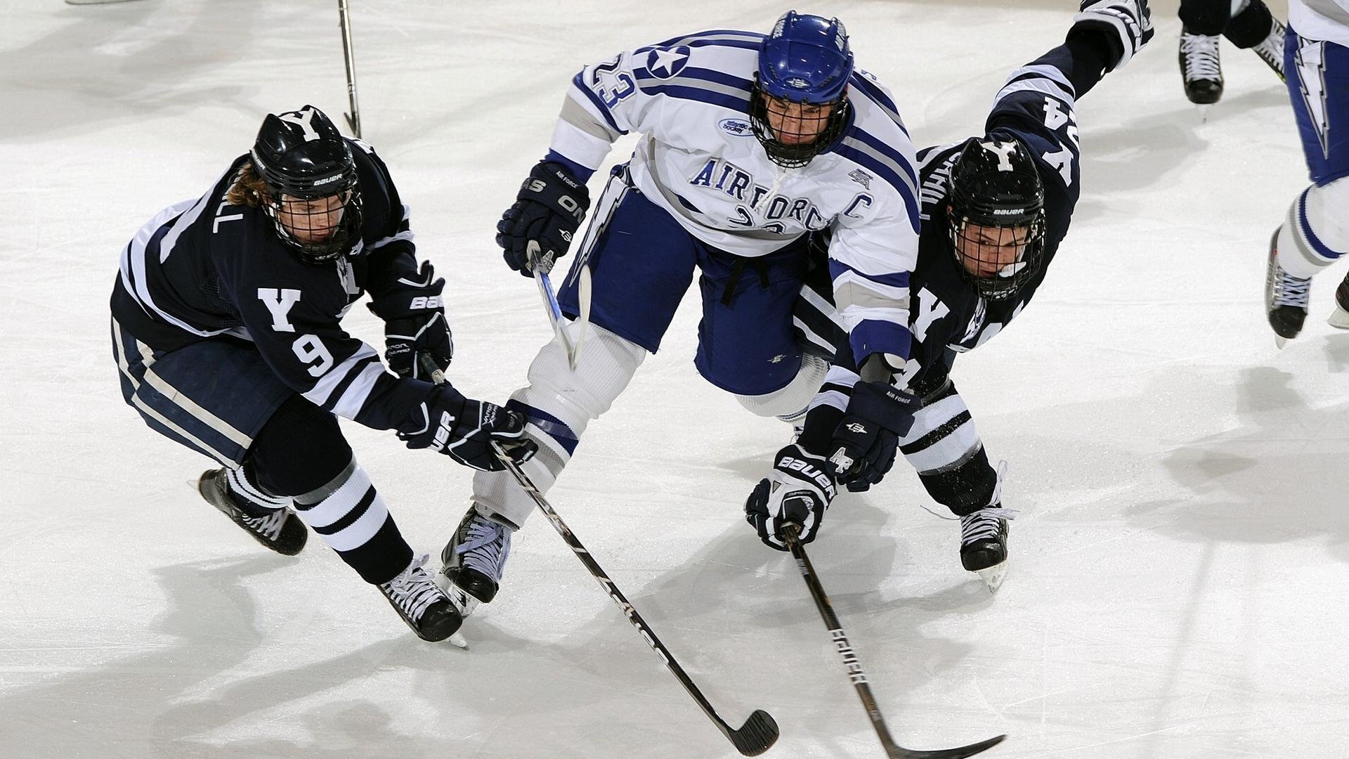 中超联赛VAR系统升级提升执裁精准度，足球var裁判